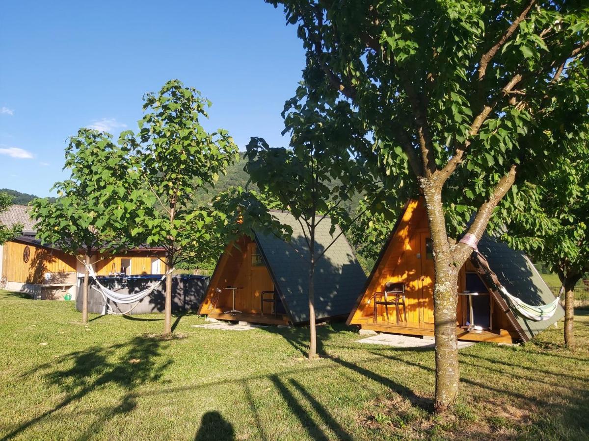 Glamping Hiske Petrin Hotel Tolmin Ngoại thất bức ảnh