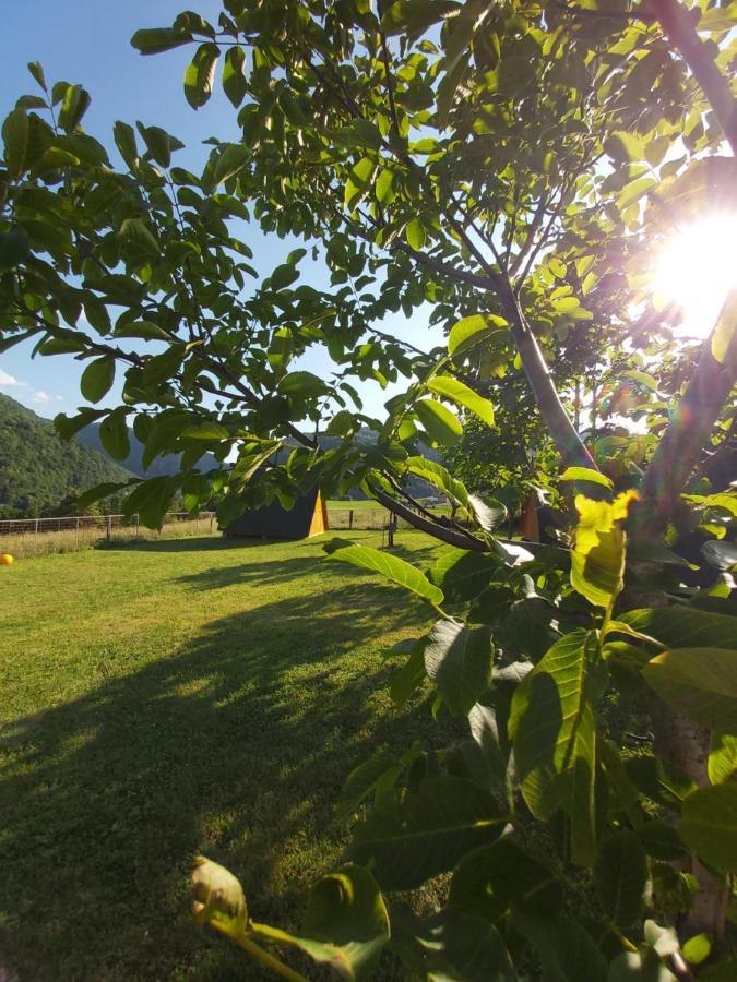 Glamping Hiske Petrin Hotel Tolmin Ngoại thất bức ảnh
